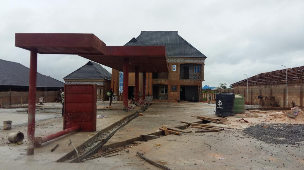 Commercial: Gas station